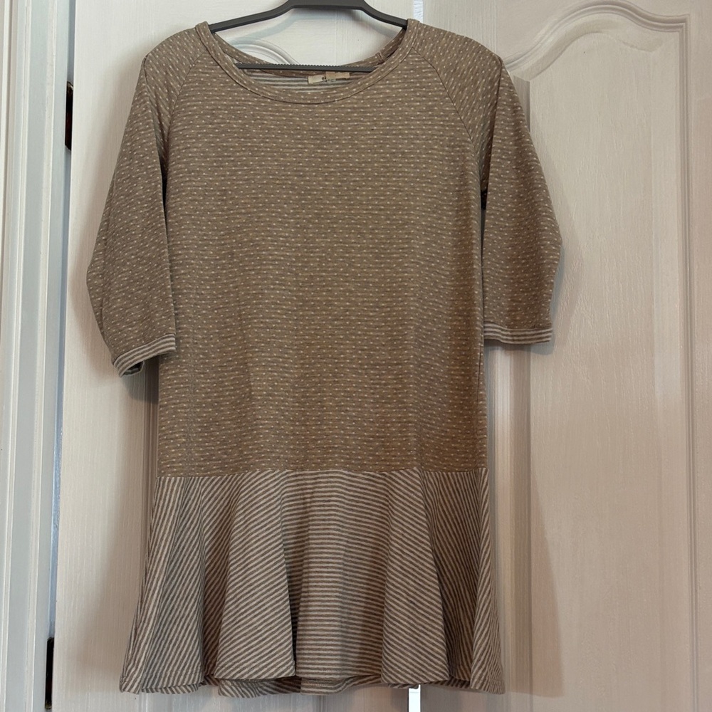 Easel Casual Tan Knit Peplum Top/dress